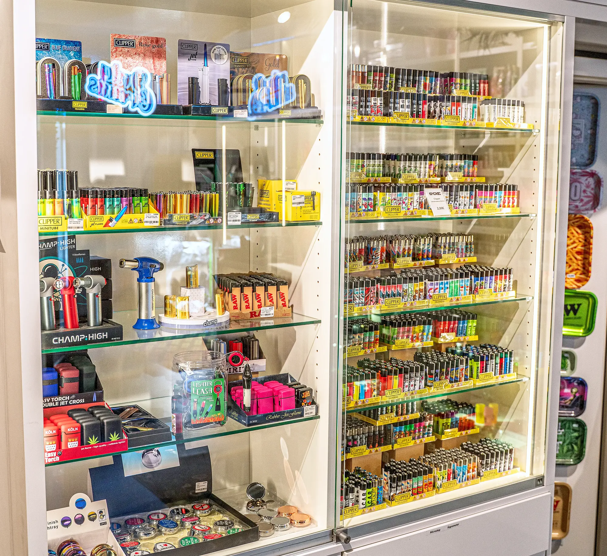 CLIPPER-VITRINE — The Jungle Headshop Köln